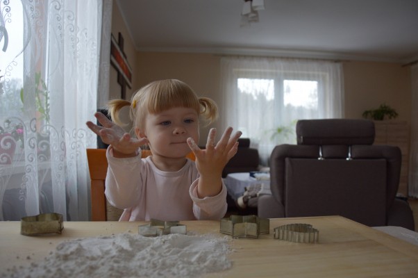 Zdjęcie zgłoszone na konkurs eBobas.pl Świąteczne wypieki mam w małym paluszku !