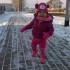 Nasza córeczka w tym roku mogła zobaczyć pierwszy śnieg,  przeżyć pierwszy zjazd na sankach i pierwsze mrozy.  