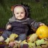 Jesienne zdjęcie mojego synka Mikołaja, sama wykonałam. Ile było śmiechu i zabawy przy zbieraniu liści, szyszek, żołędzi.