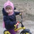 Paulinka ma 2 latka i sama nauczyla sie jezdzic na rowerku biegowym :&#41;