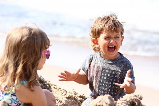 Zdjęcie zgłoszone na konkurs eBobas.pl zabawy w piachu nad morzem &#45; uśmiech nie schodził z buźki przez cały dzień:&#41;