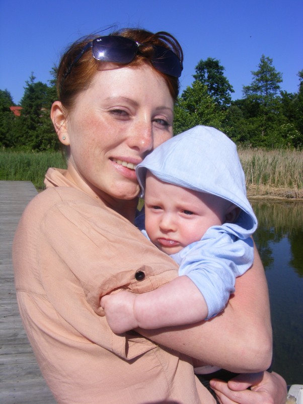 Zdjęcie zgłoszone na konkurs eBobas.pl z mamą nad jeziorkiem