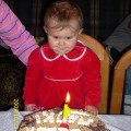 Maja i jej pierwszy urodzinowy torcik:*