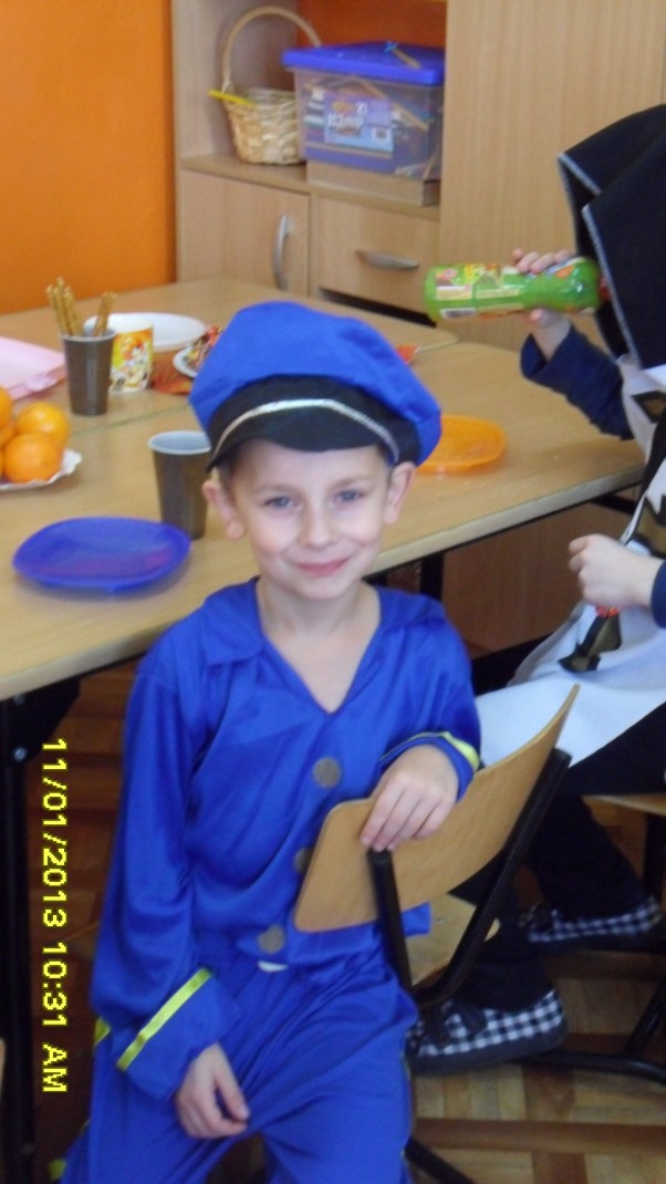 Zdjęcie zgłoszone na konkurs eBobas.pl mały policjant może wypisać mandat mamie 