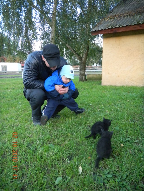 Kubuś i jego 2 ukochane kotki 