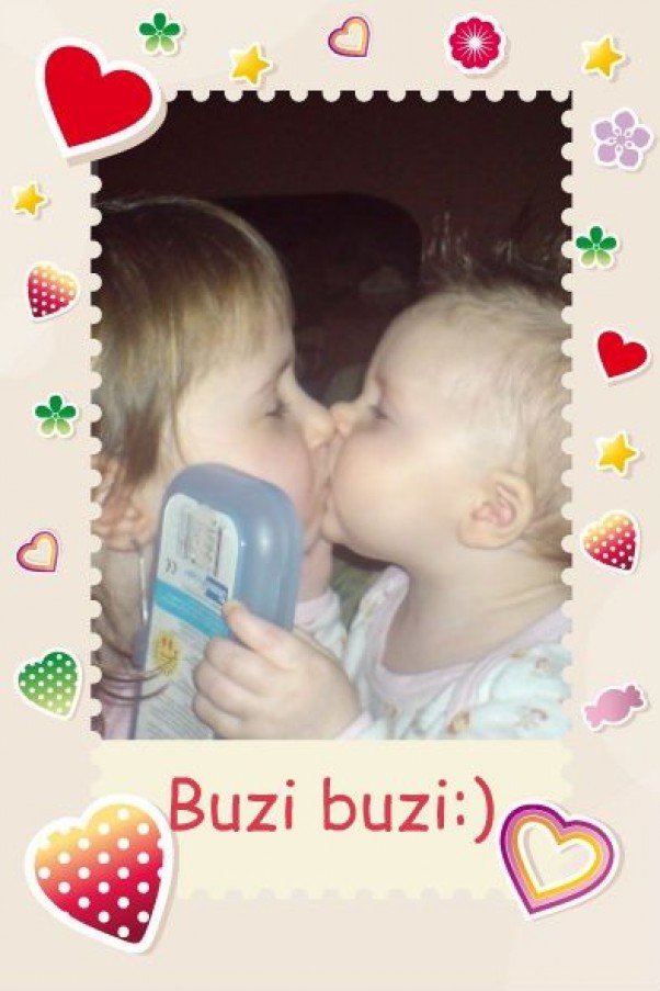 Zdjęcie zgłoszone na konkurs eBobas.pl Buziaki słodkie jak maliny,\ntak się kochają moje dziewczyny:&#41;