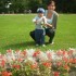 Bartuś z mamusią w cieplutki piękny dzień,ah jak było miło kwiatki,zielono...:&#41;