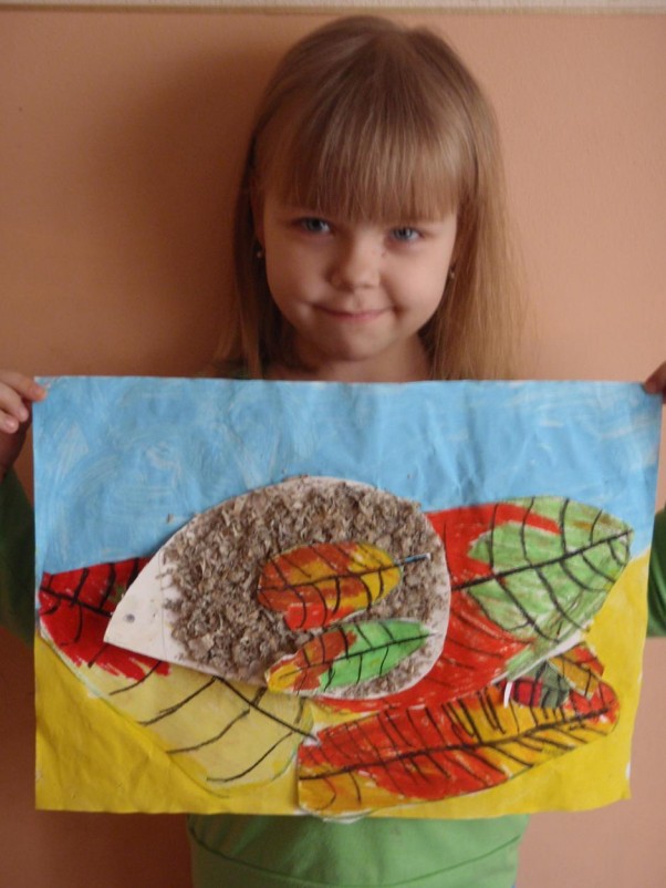 Zdjęcie zgłoszone na konkurs eBobas.pl Justynka 6 lat i 3 miesiące\n\nZwierzątka to jej  specjalność teraz przyszedł czas na jeża :&#41;&#41;