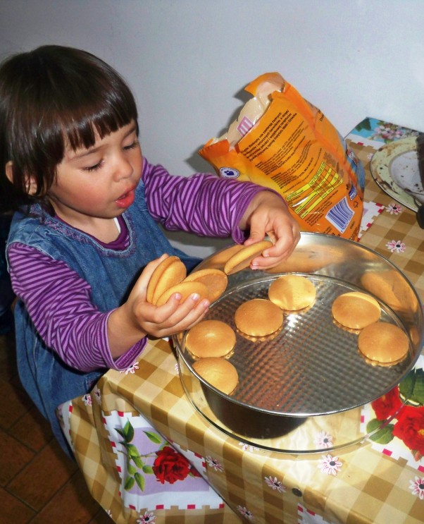 AISHA w kuchni Chyba po mamie mam cmykałkę do prac kuchennych...:&#41;