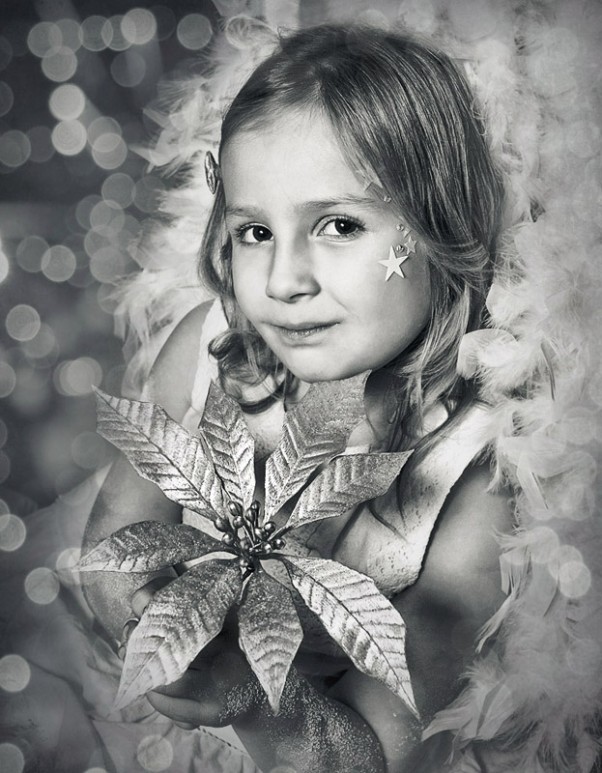 Gwiazdka 2009, kwiatusek dla Nikola Moja Gwiadeczko życzę Ci aby Twoje wszystkie marzenia się spełniły i żeby Twa buźka zawsze się uśmiechała, nawet jeśli czasem coś idzie nie tak, nie poddawaj się. A najwięcej to zdrówka życze. Całusy, mama :&#41;