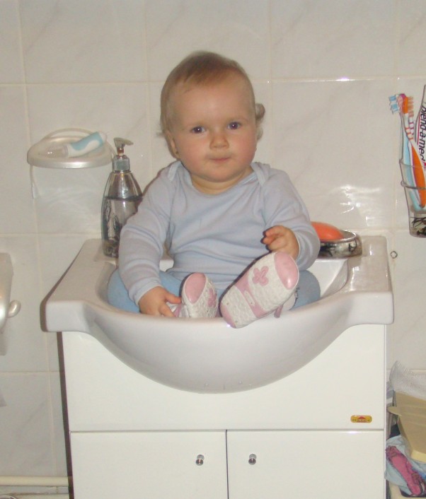 Zdjęcie zgłoszone na konkurs eBobas.pl Ale z mojej córci czyścioszek,jak się myć to  całą sobą...