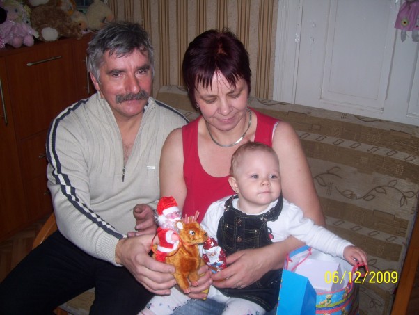 Zdjęcie zgłoszone na konkurs eBobas.pl moi dziadkowie lubia mnie rozpieszczec hehe
