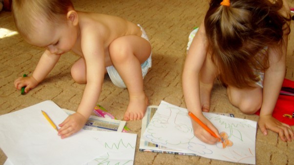 Zdjęcie zgłoszone na konkurs eBobas.pl Michaś 18 miesięcy, Julcia 4 latka\n\nmazu mazu pisiu pisiu:&#41;