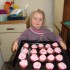 5letnia wanesa lubi pomagac przty wypiekach ciasteczek